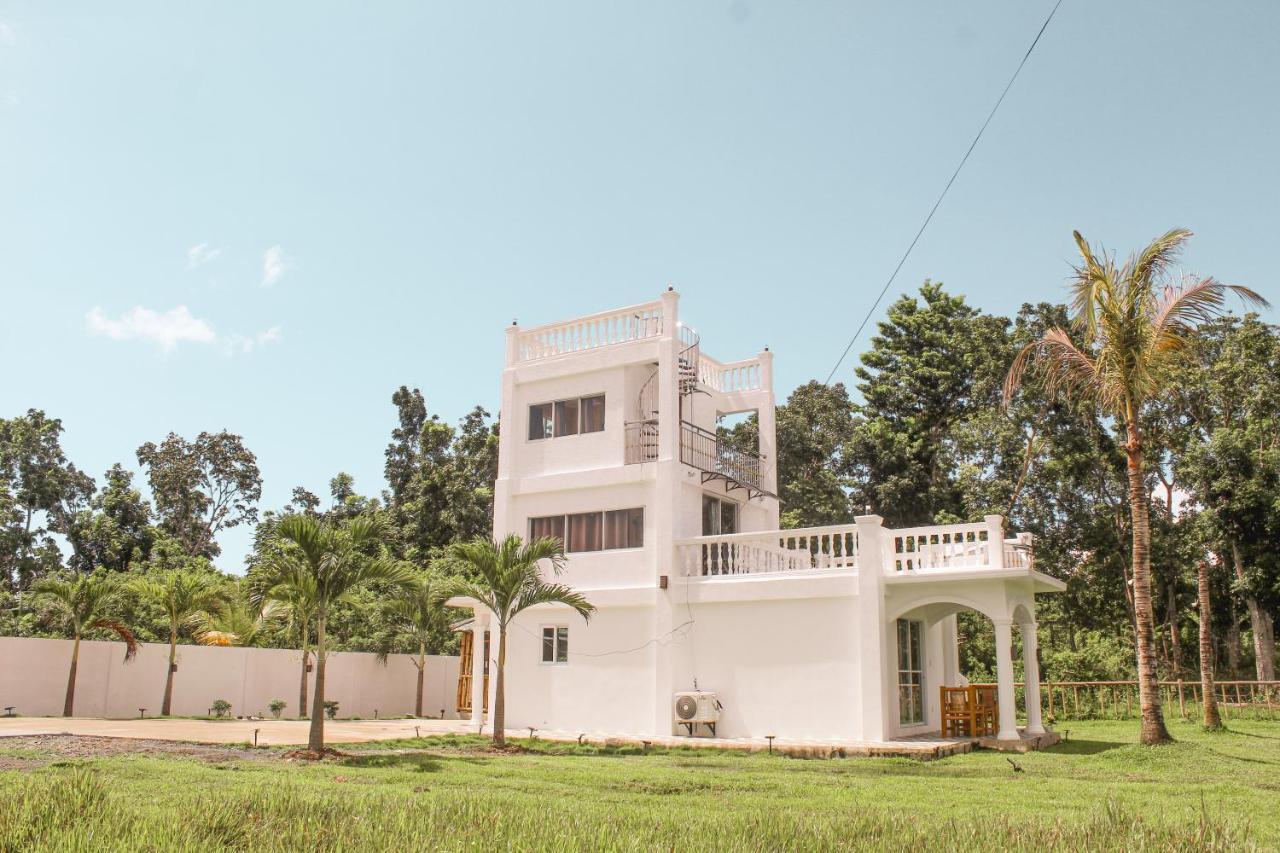 Joe'S Castle Bed and Breakfast Sagbayan Εξωτερικό φωτογραφία